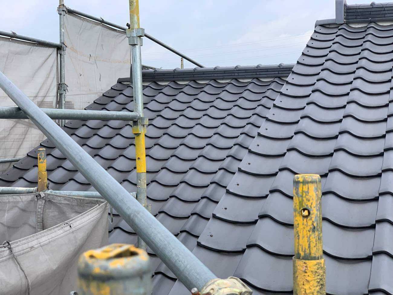 施工前の屋根・別角度